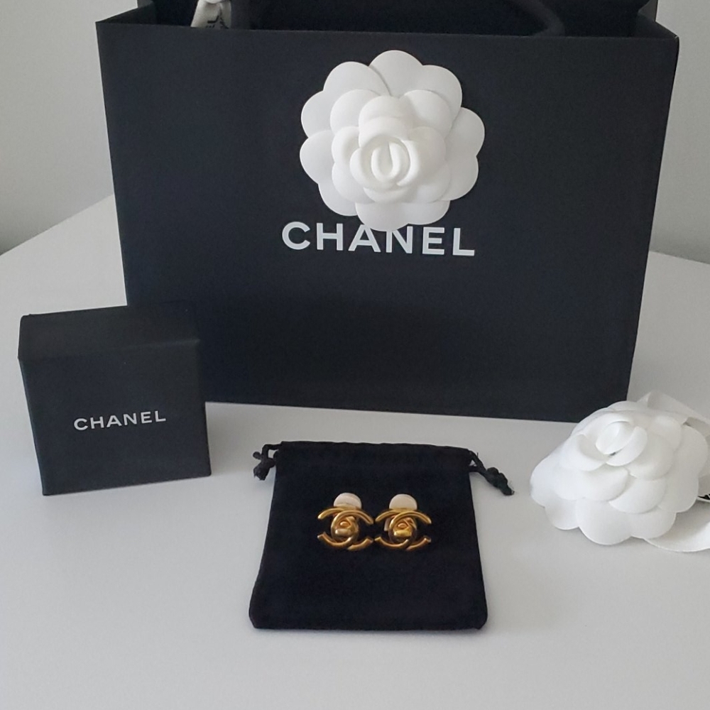 Chanel interlocking earrings